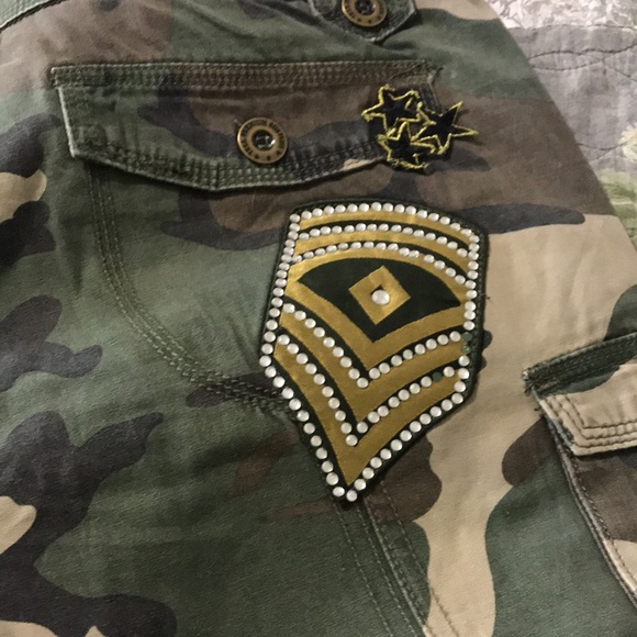 Custom made camouflage surplus Capri - Picture 4 of 10